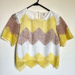 NWT Gilli Lace Top